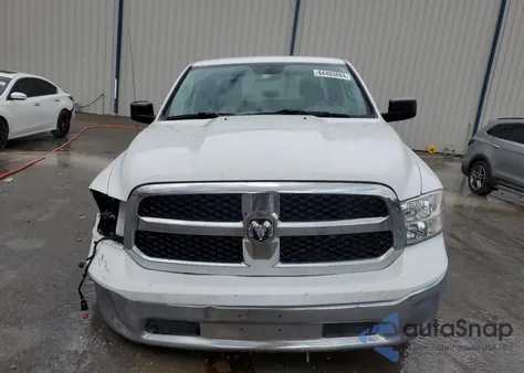 2020 Ram 1500 Classic Tradesman z USA, uszkodzony, nr VIN 1C6RR6FT8LS120923